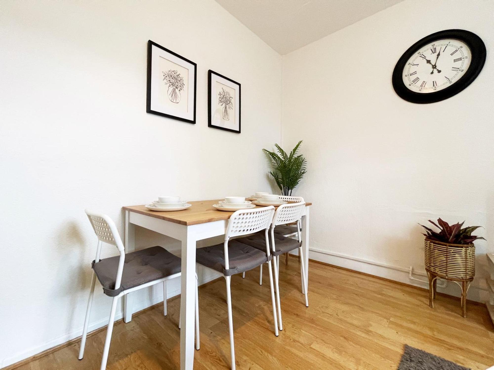 Harper'S Place Near Kings Cross - 2 Double Beds, 1 Sofa Bed, Great Location, Ideal For Families Apartment London Exterior photo