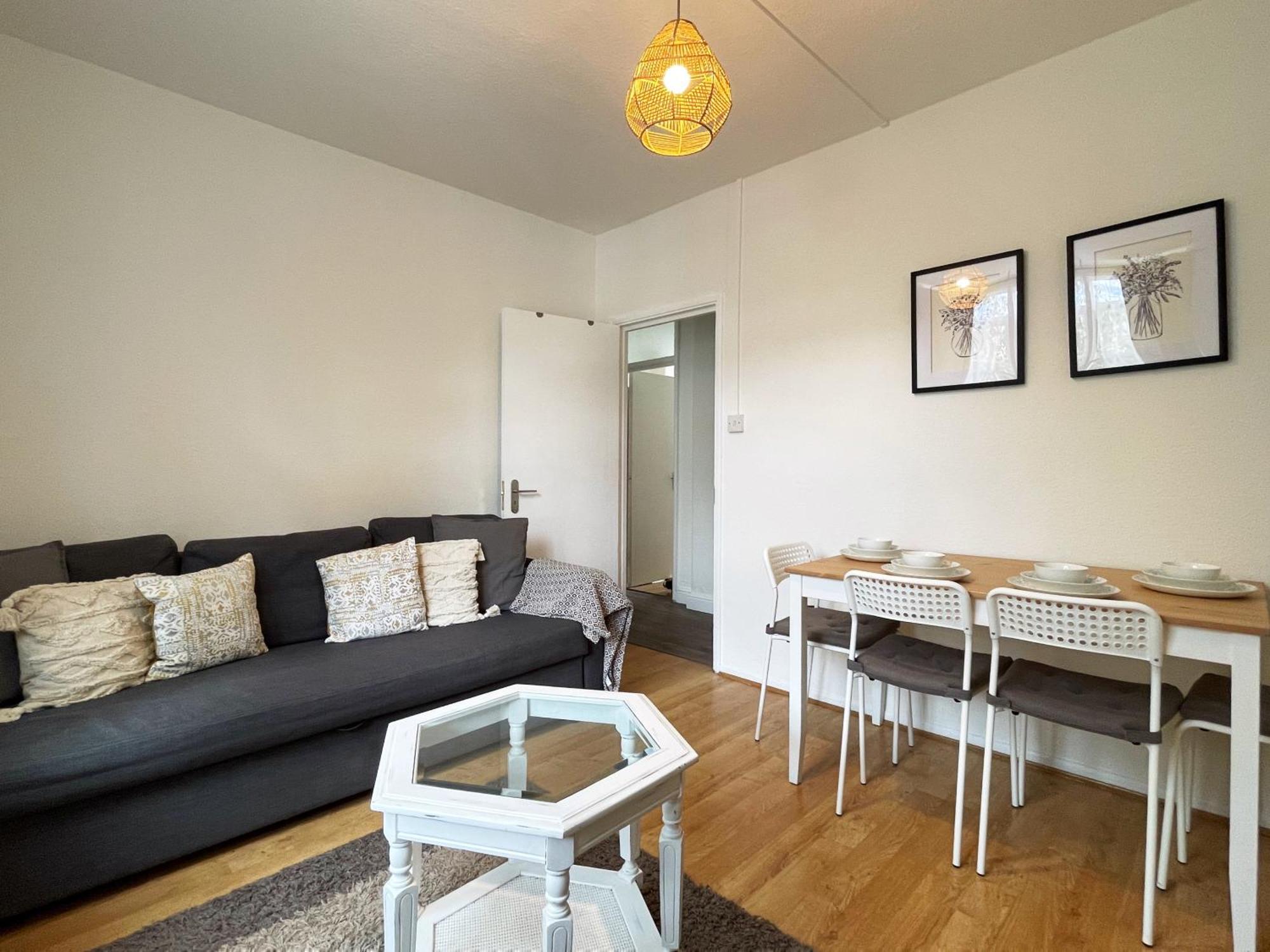 Harper'S Place Near Kings Cross - 2 Double Beds, 1 Sofa Bed, Great Location, Ideal For Families Apartment London Exterior photo